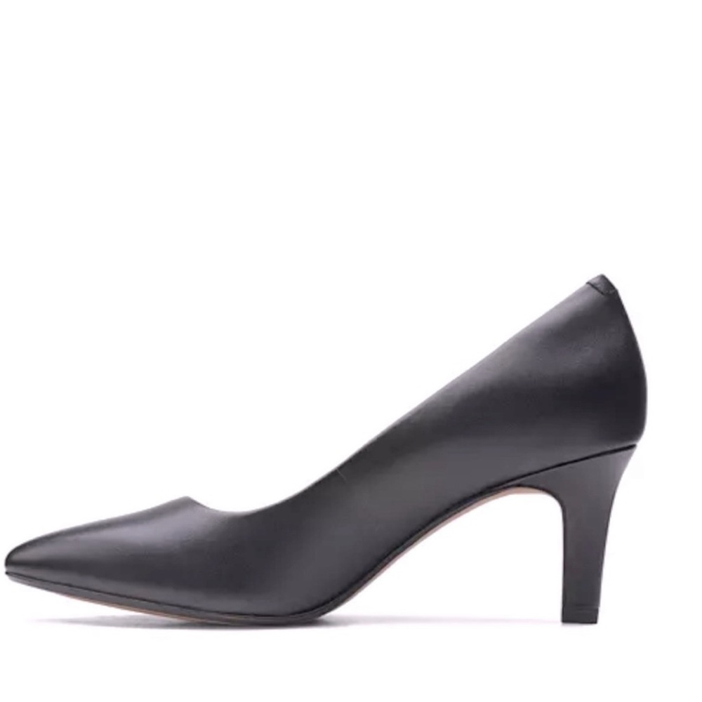 NEW CLARKS WOMENS BLACK PUMPS SOZE 7.5